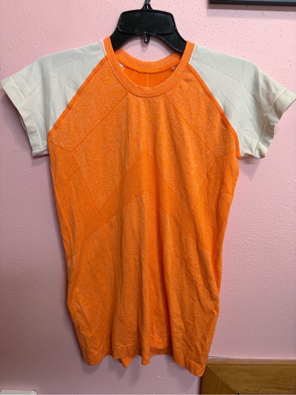 Oiselle Fitted Running Short Sleeve Tee Shirt Orange White | Women’s Size M
